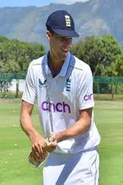IND U19 VS ENG U19 1st Youth Test Drawn, Archie Vaughan Shines With Ball3