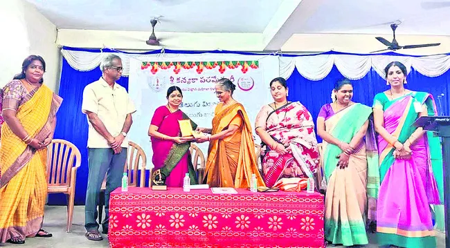 సాహస వనిత దుర్గాబాయ్‌ దేశ్‌ముఖ్‌ 