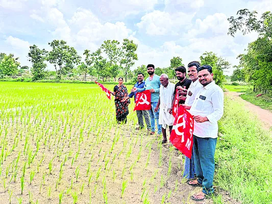 రైతులకు నష్టపరిహారం అందించాలి