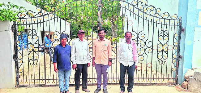కృష్ణచైతన్య ఫార్మసీ కళాశాలలో విచారణ