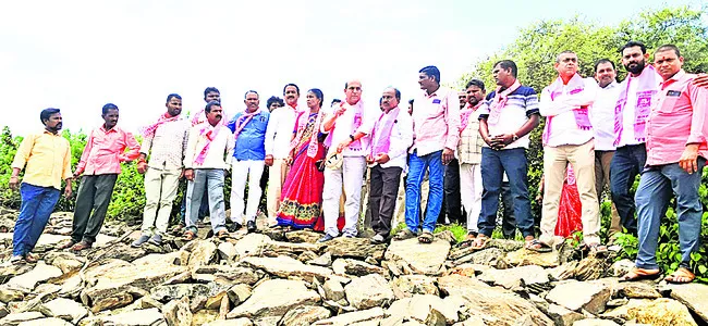 కరకట్టకు శాశ్వత పరిష్కారం చూపించాలి