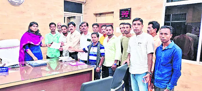 జయపూర్ సమితి చైర్మన్పై అవిశ్వాస తీర్మానం
