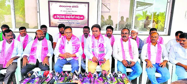 మహిళలకు ఏంచేశారని సంబురాలు?