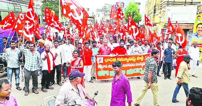మోదీ విధానాలతో దేశానికి ప్రమాదం