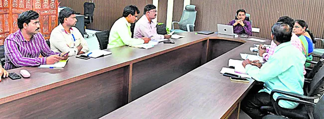 ప్రగతి సూచికలపై ప్రత్యేక దృష్టి