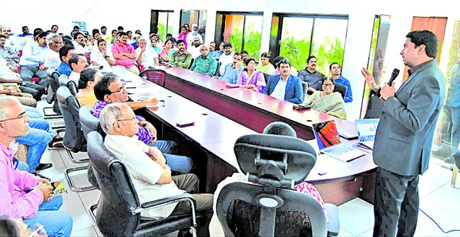పేదరిక నిర్మూలనకే పీ – 4 విధానం 