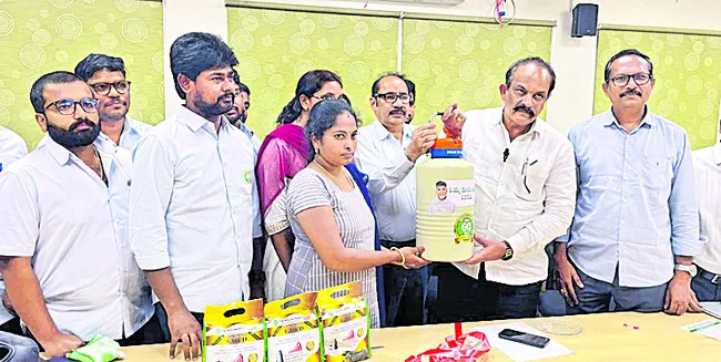 పాడి అభివృద్ధికి పెయ్య దూడల ఉత్పత్తి పథకం
