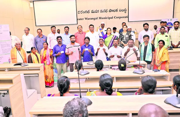 కార్మికులు ఆరోగ్యాన్ని పరిరక్షించుకోవాలి