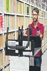 Festive hiring 2025 expected to generate 2. 16 lakh seasonal jobs6