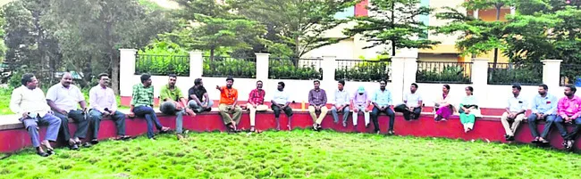 ‘అతిథి’ ని‘బంధనాలు’