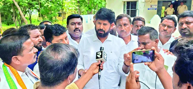 ప్రశాంత్‌రెడ్డి పతనం మొదలైంది