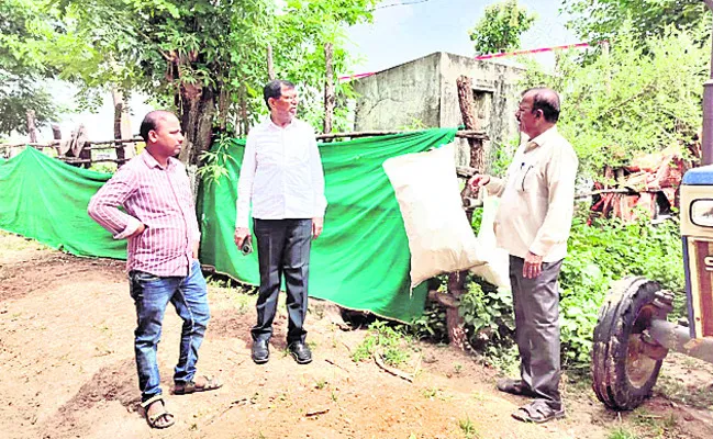 పారిశుద్ధ్యంపై దృష్టి సారించాలి