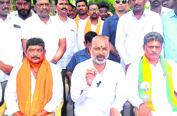 ‘బనకచర్ల’పై సీఎంల తలోమాట సరికాదు