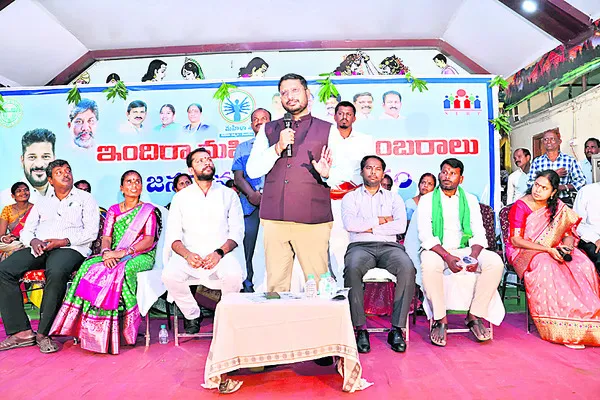 మహిళలు ఆర్థికాభివృద్ధి సాధించాలి