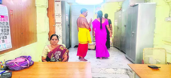 పడిగాపులు 