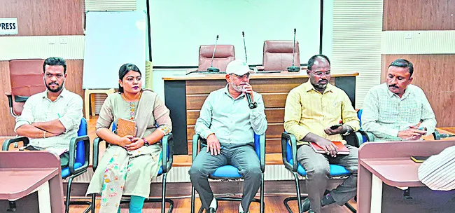 బాధ్యతాయుతంగా పనిచేయండి