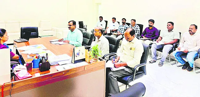 దళారీ వ్యవస్థను సహించం