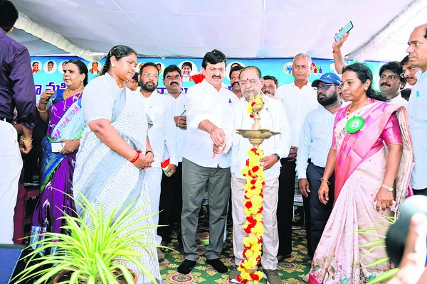 మహిళల