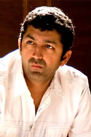 Heroes Killed Music: Kunal Kohli Celebrates Saiyaara Buzz11
