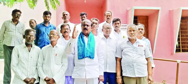 లిఫ్టు సదుపాయం కల్పిస్తే సహకరిస్తాం
