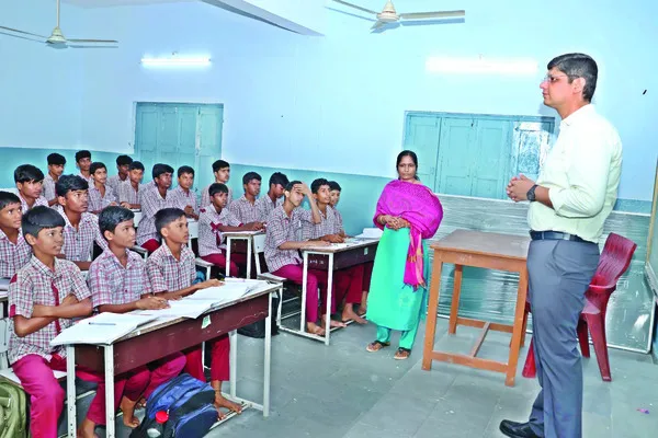 ఉన్నత లక్ష్యాలను ఏర్పరచుకోవాలి