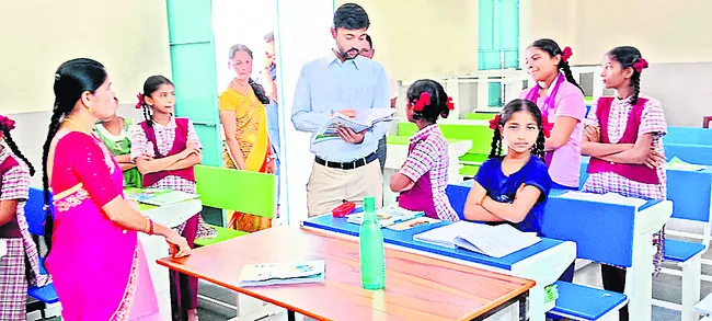 విద్యార్థుల్లో అభ్యసన సామర్థ్యాలు పెంచాలి