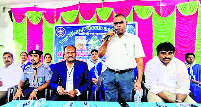 పాఠశాలలో స్కౌట్‌ యూనిట్‌ తప్పనిసరి 