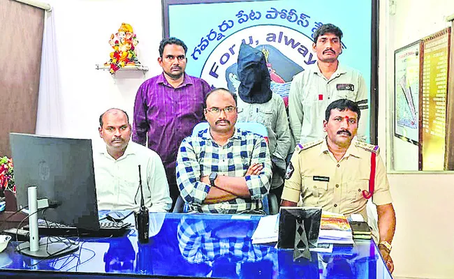 జంట హత్యల నిందితుడు అరెస్ట్