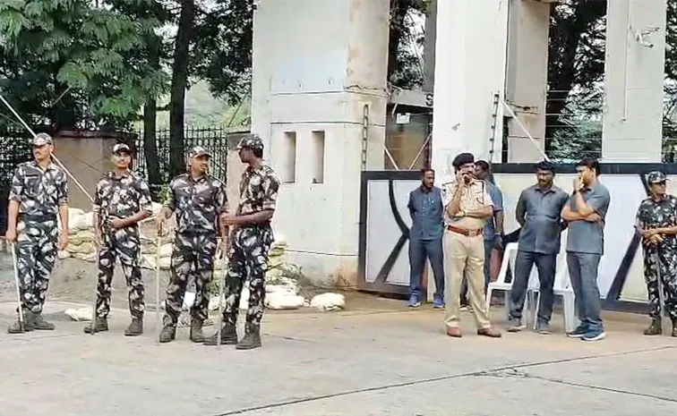 HCA సమావేశం: ఉప్పల్ స్టేడియం వద్ద భారీ బందోబస్తు