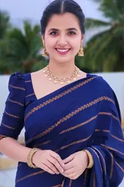 Nuvvostanante Nenoddantana Actress Jennifer Details9