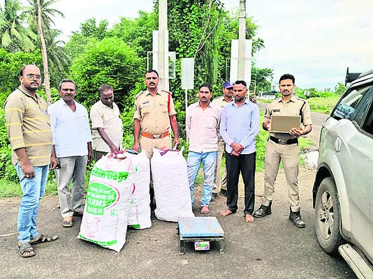 కారులో 107 కేజీల గంజాయి పట్టివేత