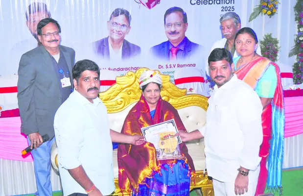 జీజీహెచ్లో ఘనంగా డాక్టర్స్ డే