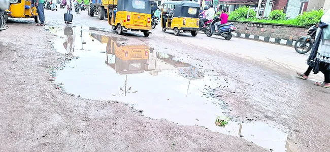 మూడోరోజూ అదే ముసురు
