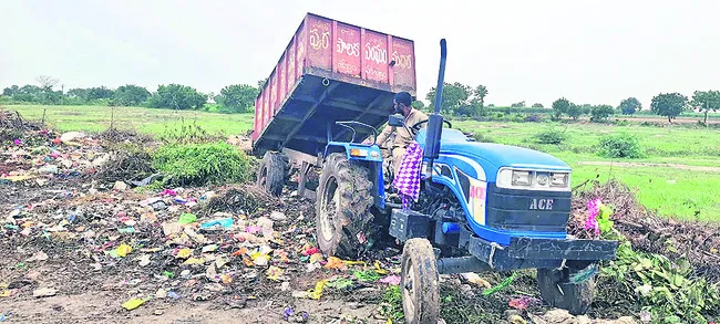 నిరుపయోగంగా డంపింగ్ యార్డులు