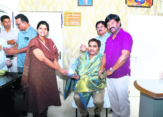 వైద్య వృత్తి పవిత్రమైనది