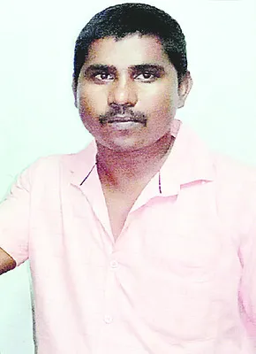 లారీని ఢీకొన్న గూడ్స్‌ ఆటో 