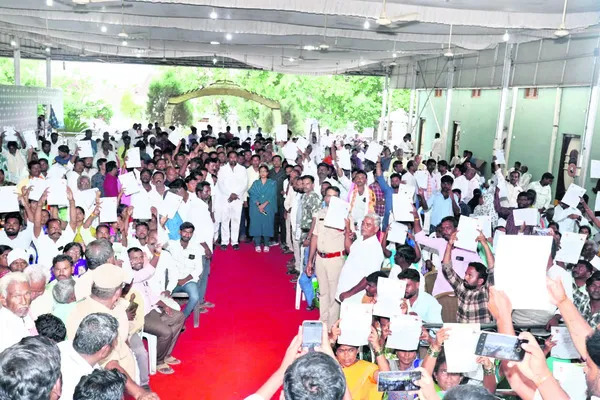 సన్న బియ్యం అందించిన ఘనత కాంగ్రెస్దే..
