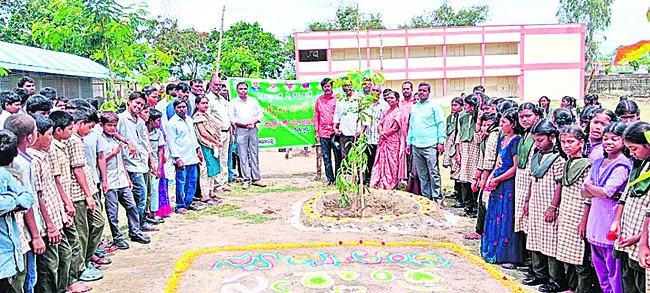 ప్లాస్టిక్ నిషేధమే లక్ష్యం