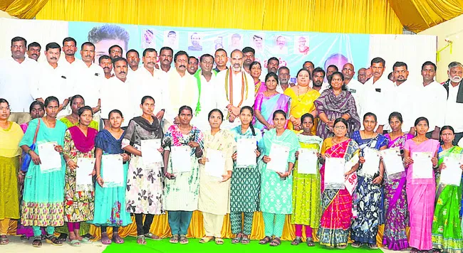 రేషన్కార్డుల జారీ నిరంతర ప్రక్రియ