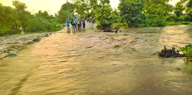 ఉప్పొంగిన గుర్జాల్వాగు