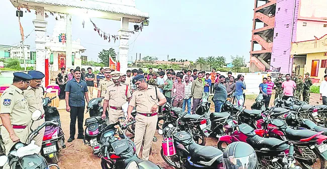 సమాజ భద్రతకే కార్డన్ సెర్చ్