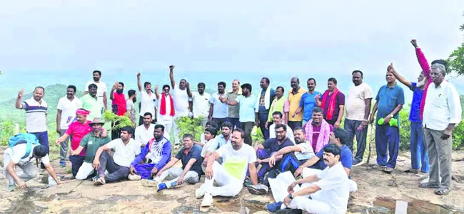 నల్లమలలో ట్రెక్కింగ్‌ 