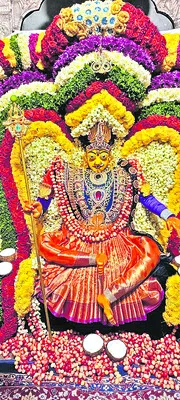 అమ్మవారికి బోనాలు 
