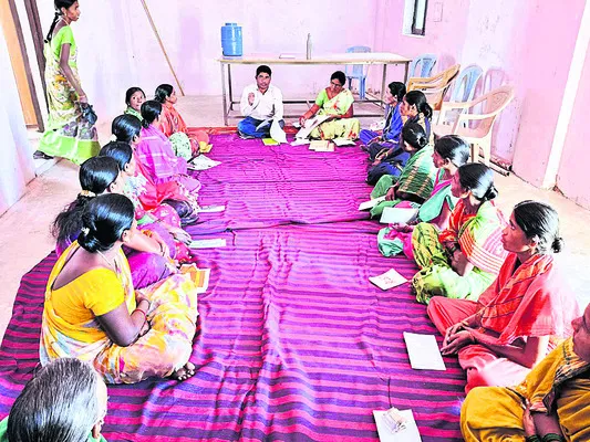 వనితకు భరోసా