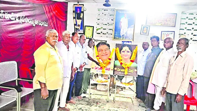 కోట, సరోజాదేవిలకు ఘన నివాళి 