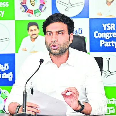 ఎమర్జెన్సీని తలపించేలా..