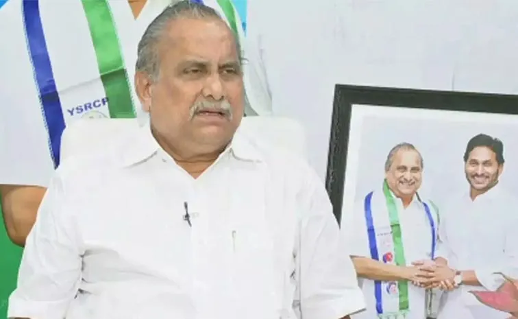 ఎయిర్‌ అంబులెన్స్‌లో హైదరాబాద్‌కు ముద్రగడ