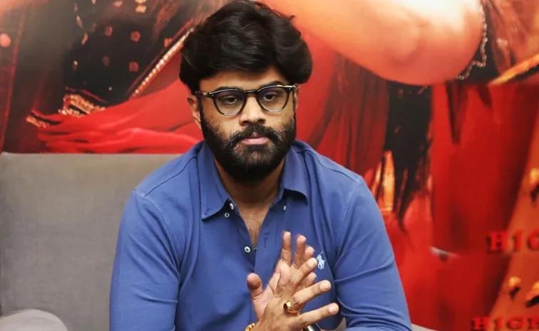 'బుక్‌మైషో' వాడికి డబ్బులిచ్చి ఇలాంటి పని చేపిస్తున్నాం: నాగవంశీ