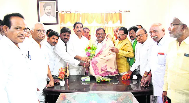 గ్ర ంథాలయాల అభివృద్ధికి కృషి