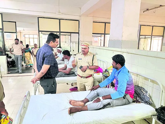 అటవీ భూములు ఆక్రమిస్తే పీడీయాక్ట్‌ 